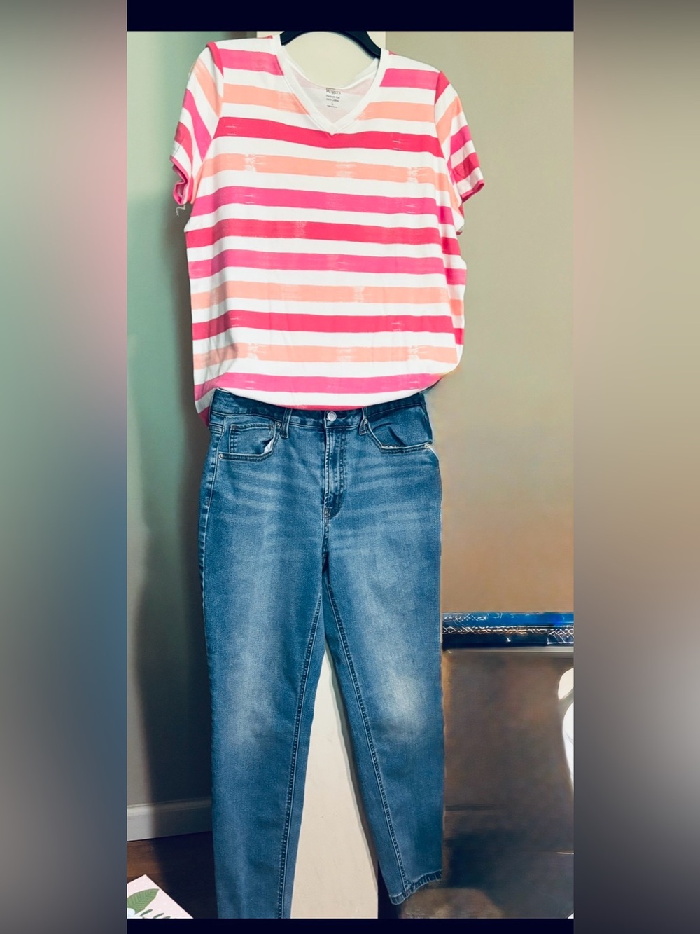 Kim Rogers shirt & no boundaries Skinny Jeans in Medium Blue Wash #62